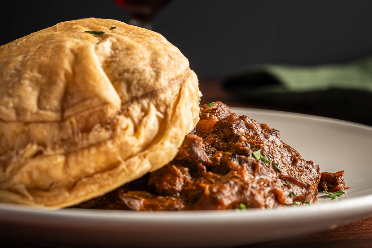 Steak & kidney pie